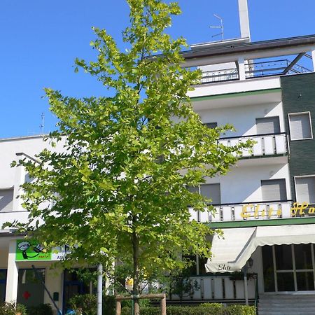 Hotel Elite Cervia Bagian luar foto