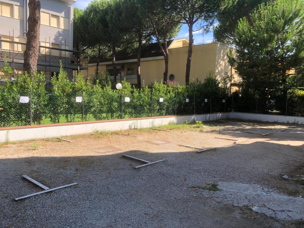 Hotel Elite Cervia Bagian luar foto