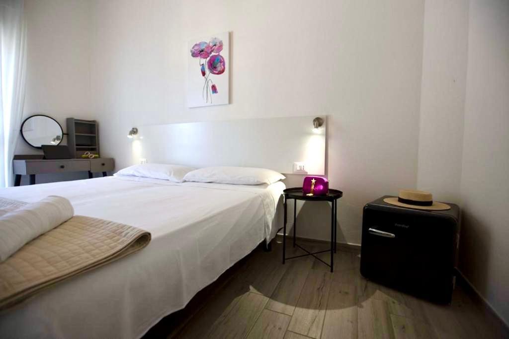 Hotel Elite Cervia Bagian luar foto