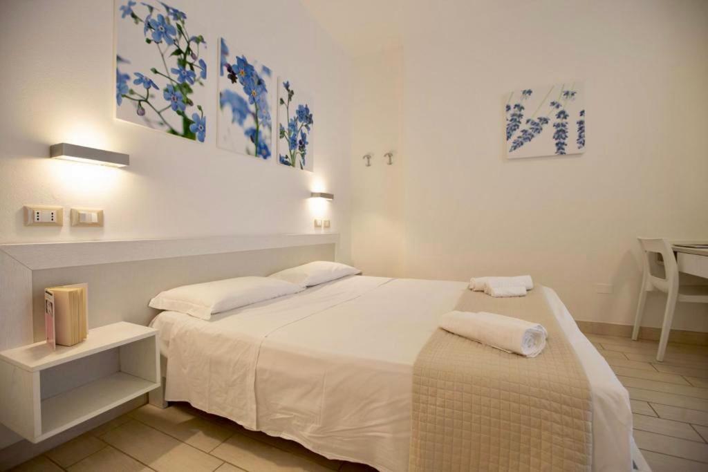 Hotel Elite Cervia Bagian luar foto