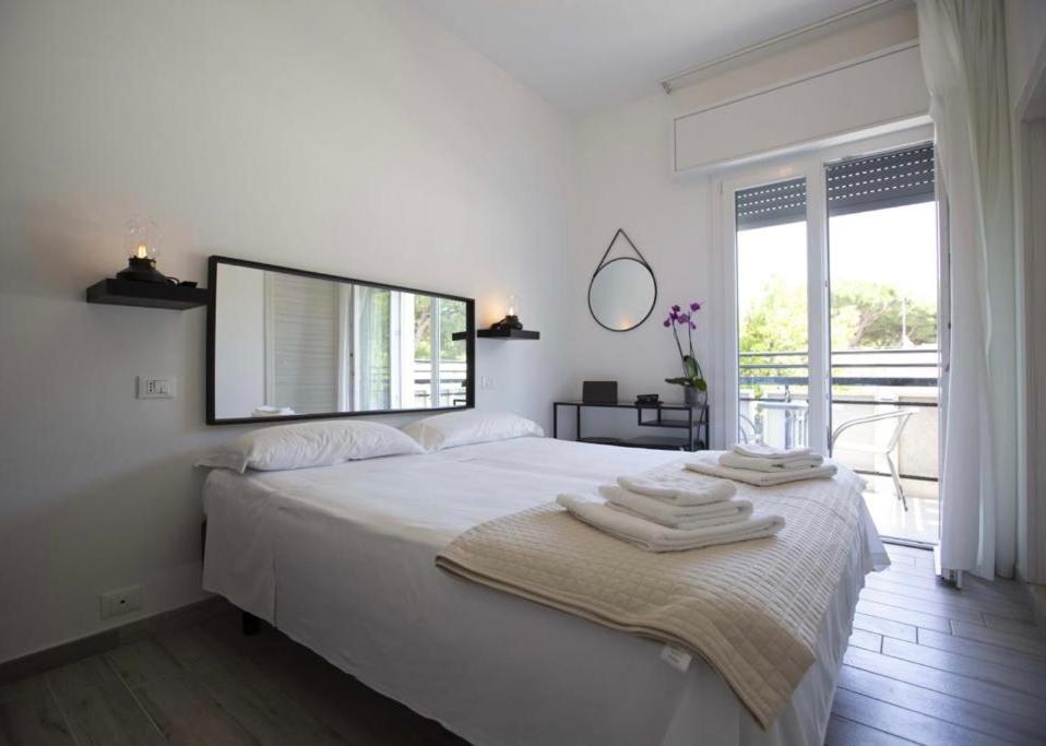 Hotel Elite Cervia Bagian luar foto