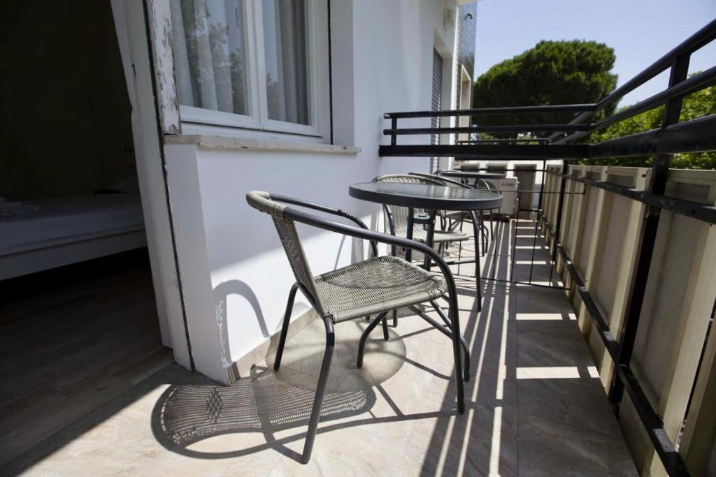 Hotel Elite Cervia Bagian luar foto