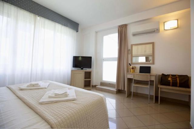 Hotel Elite Cervia Bagian luar foto