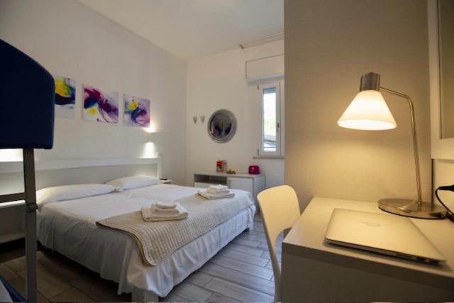 Hotel Elite Cervia Bagian luar foto